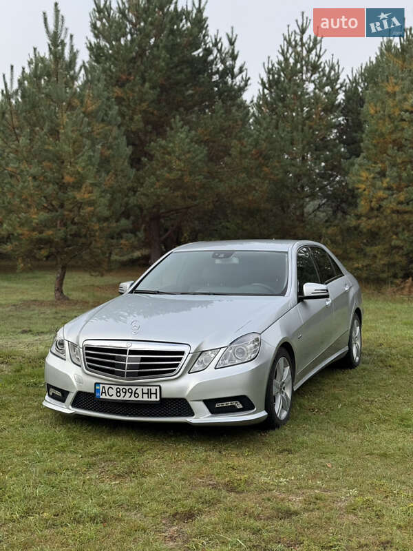 Седан Mercedes-Benz E-Class 2010 в Ковелі