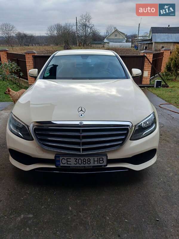 Седан Mercedes-Benz E-Class 2019 в Вижнице