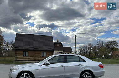 Седан Mercedes-Benz E-Class 2010 в Бершади