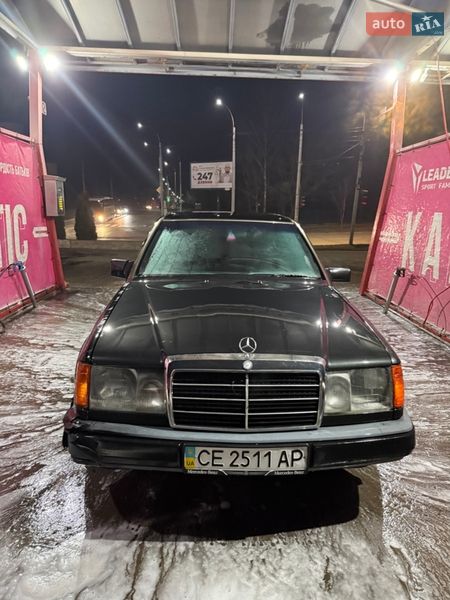 Седан Mercedes-Benz E-Class 1990 в Чернівцях