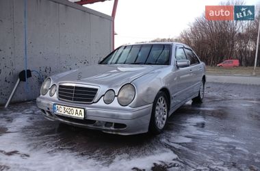 Седан Mercedes-Benz E-Class 2001 в Луцьку