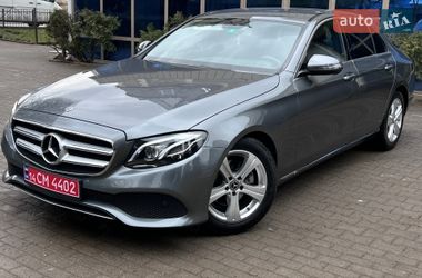Седан Mercedes-Benz E-Class 2017 в Чернівцях