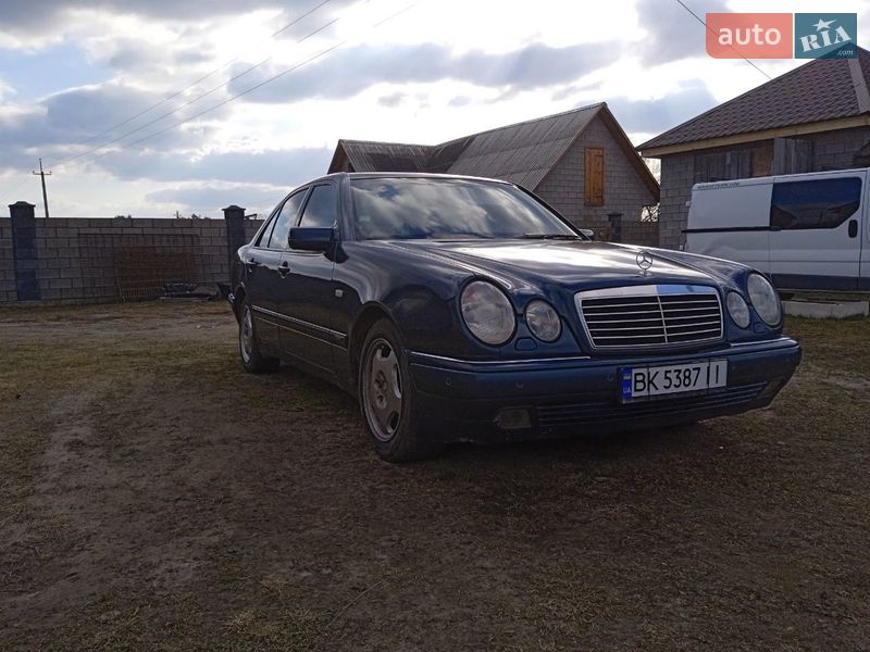 Седан Mercedes-Benz E-Class 1998 в Сарнах Седан Mercedes-Benz E-Class 1998 в Сарнах