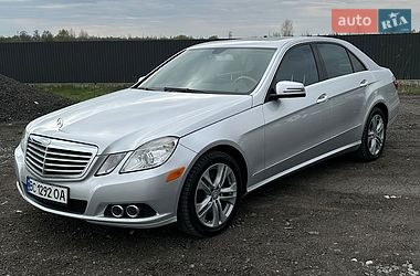 Седан Mercedes-Benz E-Class 2009 в Львові