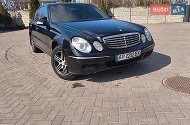 Седан Mercedes-Benz E-Class 2003 в Запоріжжі