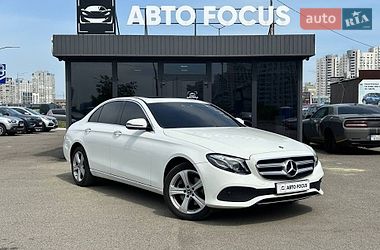 Седан Mercedes-Benz E-Class 2017 в Києві