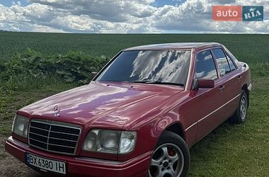 Седан Mercedes-Benz E-Class 1994 в Хмельницком