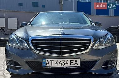 Седан Mercedes-Benz E-Class 2013 в Івано-Франківську