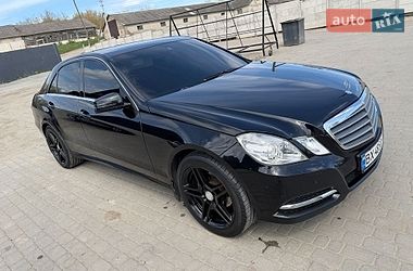 Седан Mercedes-Benz E-Class 2012 в Хмельницькому Седан Mercedes-Benz E-Class 2012 в Хмельницькому