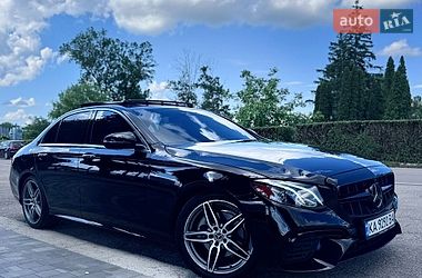 Седан Mercedes-Benz E-Class 2018 в Києві