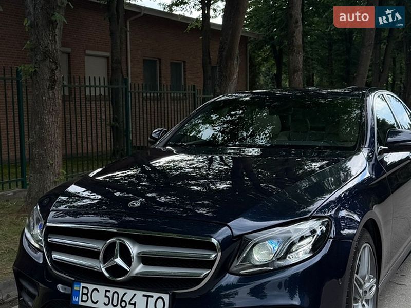 Седан Mercedes-Benz E-Class 2017 в Львове Седан Mercedes-Benz E-Class 2017 в Львове