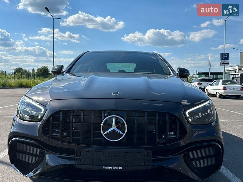 Седан Mercedes-Benz E-Class 2023 в Киеве