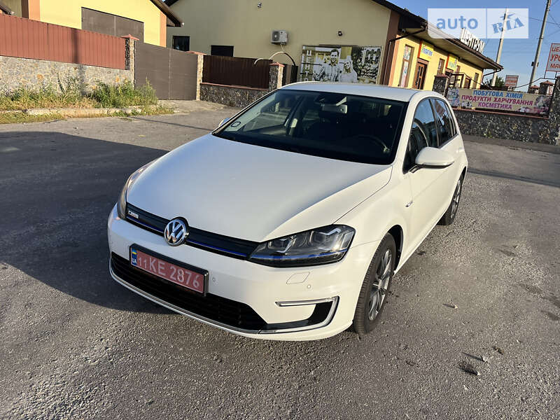 Хэтчбек Volkswagen e-Golf 2016 в Виннице Хэтчбек Volkswagen e-Golf 2016 в Виннице