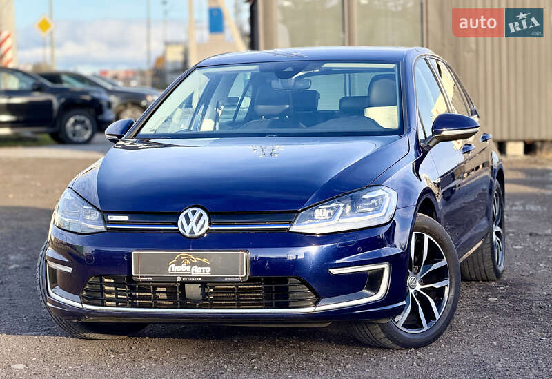 Хэтчбек Volkswagen e-Golf 2017 в Львове Хэтчбек Volkswagen e-Golf 2017 в Львове