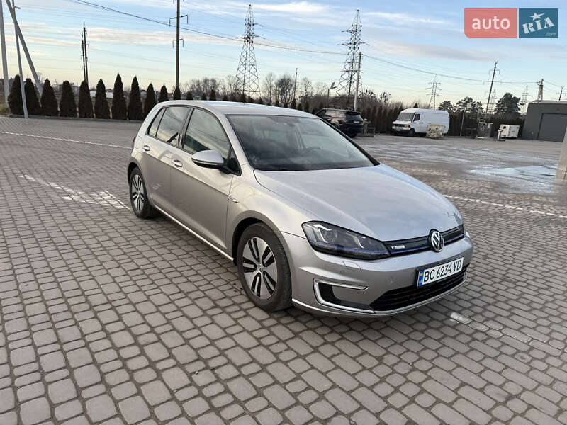 Хетчбек Volkswagen e-Golf 2016 в Львові