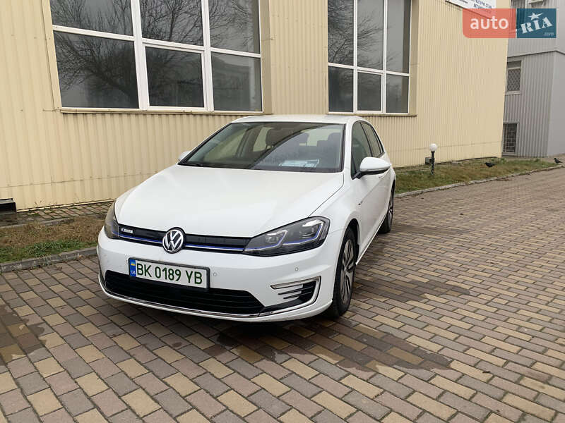 Хэтчбек Volkswagen e-Golf 2019 в Ровно Хэтчбек Volkswagen e-Golf 2019 в Ровно