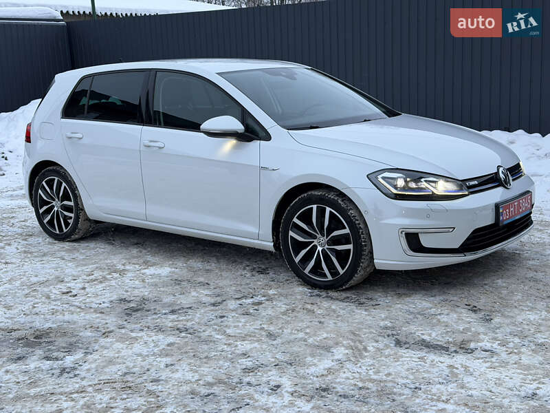 Хэтчбек Volkswagen e-Golf 2018 в Ровно Хэтчбек Volkswagen e-Golf 2018 в Ровно