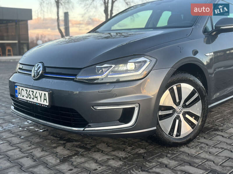 Хэтчбек Volkswagen e-Golf 2017 в Владимире Хэтчбек Volkswagen e-Golf 2017 в Владимире