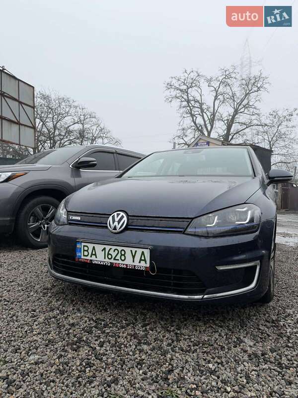 Хетчбек Volkswagen e-Golf 2015 в Кропивницькому
