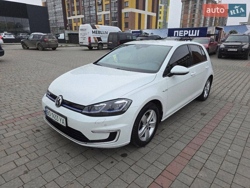 Хэтчбек Volkswagen e-Golf 2018 в Тернополе Хэтчбек Volkswagen e-Golf 2018 в Тернополе