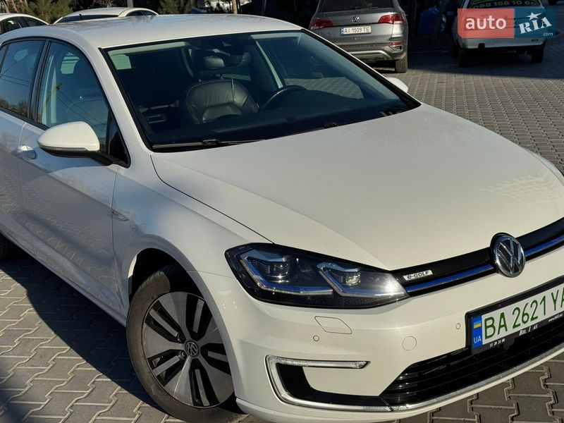 Хэтчбек Volkswagen e-Golf 2018 в Кропивницком