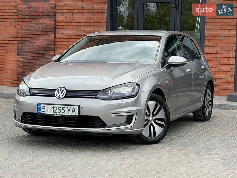 Хетчбек Volkswagen e-Golf 2016 в Кременчуці
