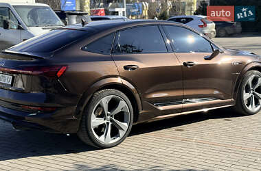 Позашляховик / Кросовер Audi e-tron S 2021 в Ужгороді