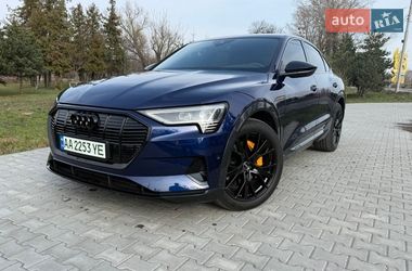 Внедорожник / Кроссовер Audi e-tron Sportback 2022 в Киеве