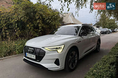 Позашляховик / Кросовер Audi e-tron 2019 в Дніпрі