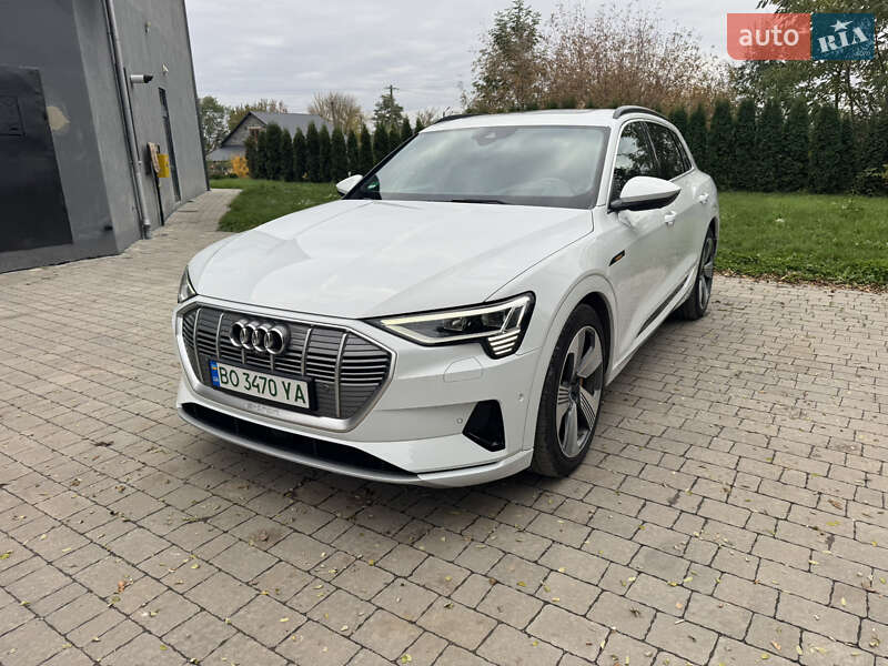 Внедорожник / Кроссовер Audi e-tron 2018 в Бучаче