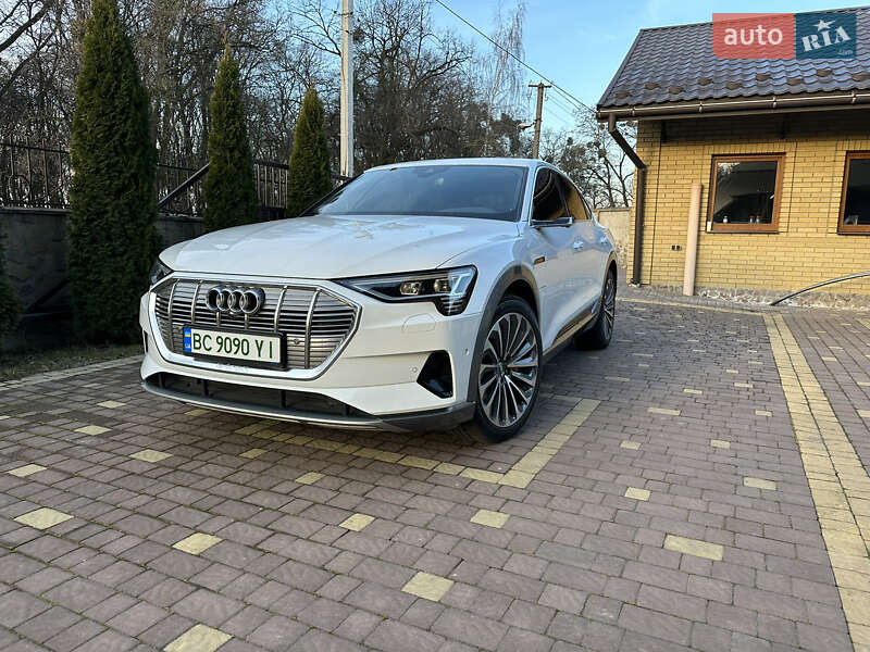 Позашляховик / Кросовер Audi e-tron 2020 в Львові