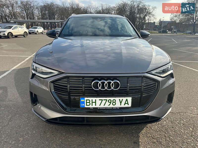 Внедорожник / Кроссовер Audi e-tron 2020 в Измаиле