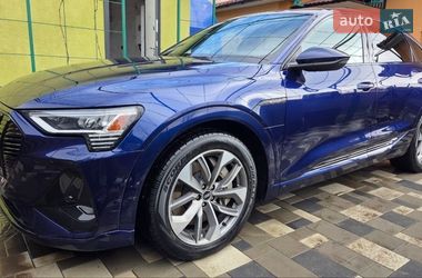 Позашляховик / Кросовер Audi e-tron 2020 в Нерубайське