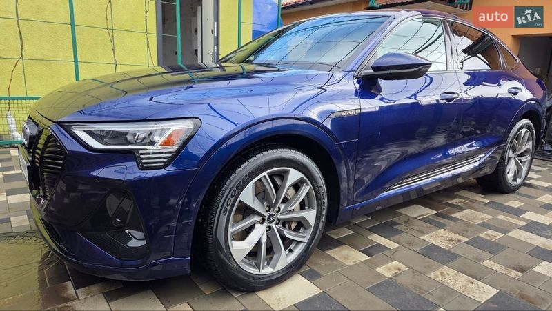 Внедорожник / Кроссовер Audi e-tron 2020 в Нерубайском