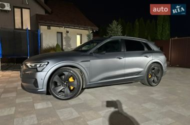 Позашляховик / Кросовер Audi e-tron 2019 в Ірпені