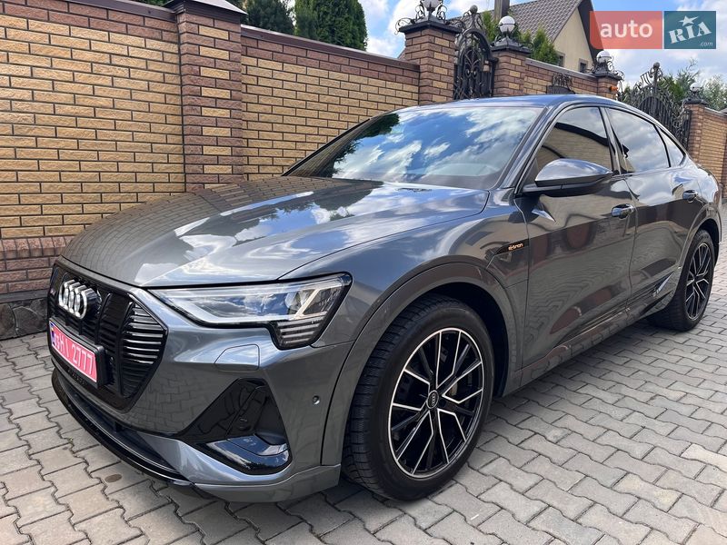 Позашляховик / Кросовер Audi e-tron 2020 в Луцьку
