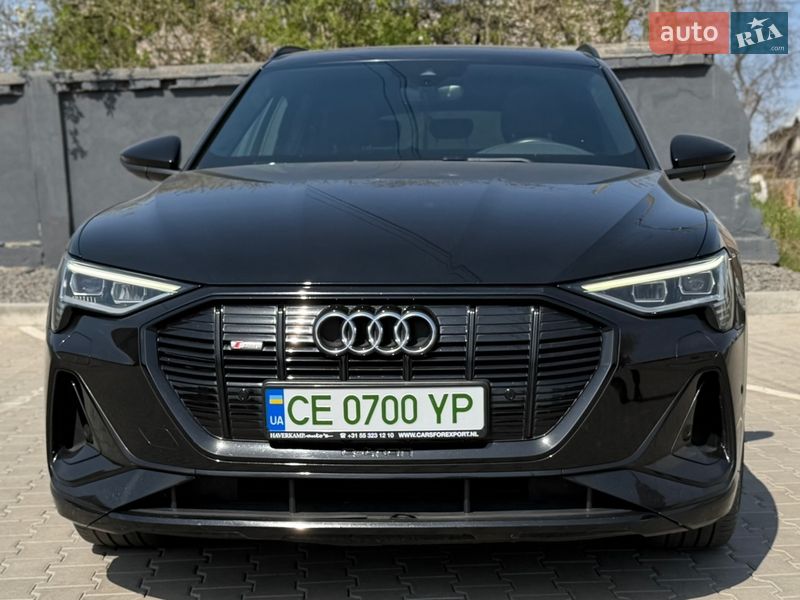 Позашляховик / Кросовер Audi e-tron 2020 в Чернівцях