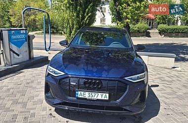 Внедорожник / Кроссовер Audi e-tron 2021 в Днепре