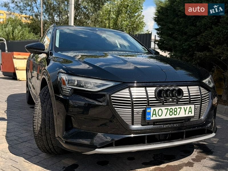 Внедорожник / Кроссовер Audi e-tron 2019 в Ужгороде