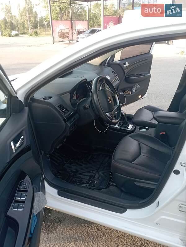 Седан BYD E5 2016 в Днепре