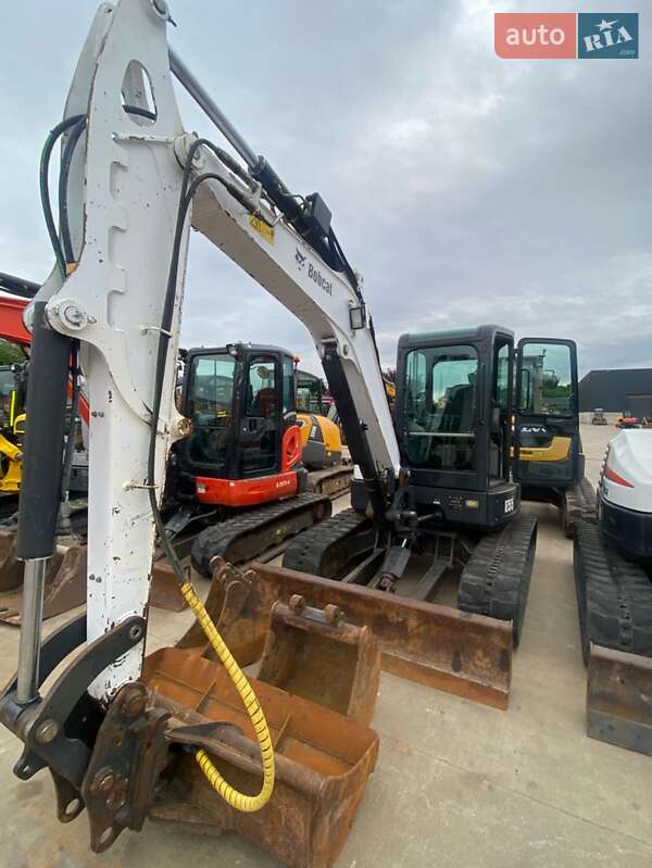 Миниэкскаватор Bobcat E 2015 в Дубно Миниэкскаватор Bobcat E 2015 в Дубно