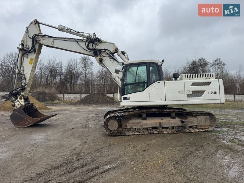 Гусеничний екскаватор Volvo EC 250DL 2013 в Калуші