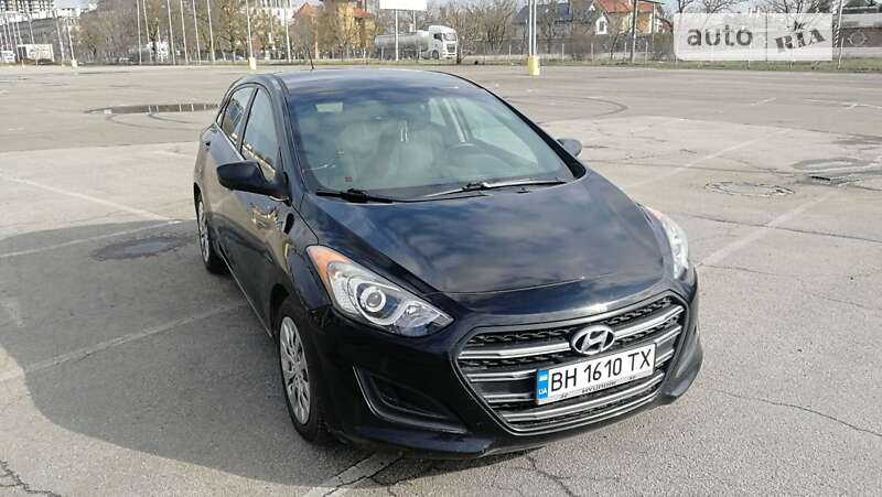 Хэтчбек Hyundai Elantra 2015 в Одессе