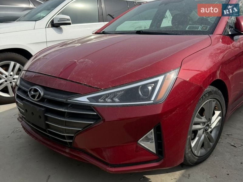 Седан Hyundai Elantra 2019 в Львове