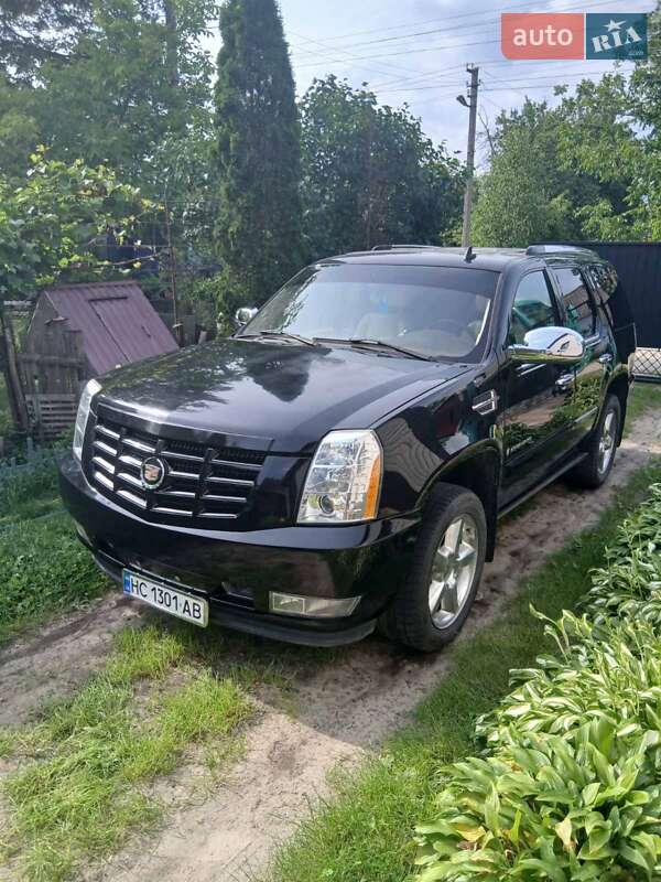 Внедорожник / Кроссовер Cadillac Escalade 2007 в Вараше