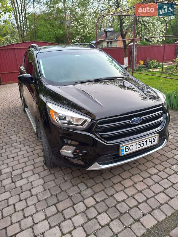 Внедорожник / Кроссовер Ford Escape 2019 в Львове