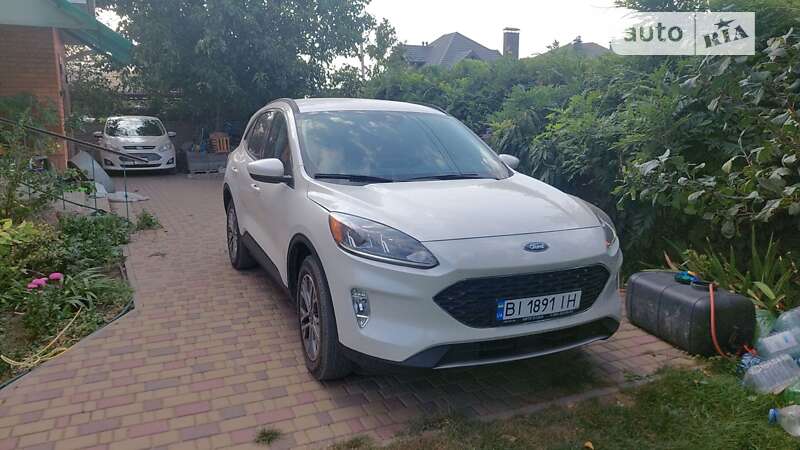 Позашляховик / Кросовер Ford Escape 2022 в Полтаві