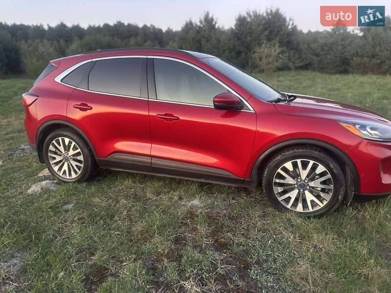 Позашляховик / Кросовер Ford Escape 2020 в Львові Позашляховик / Кросовер Ford Escape 2020 в Львові