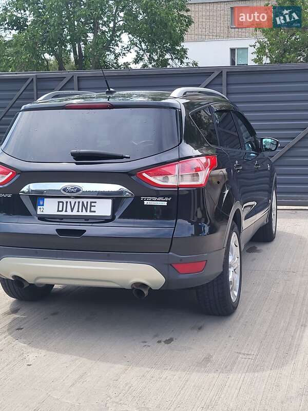 Внедорожник / Кроссовер Ford Escape 2015 в Пятихатках Внедорожник / Кроссовер Ford Escape 2015 в Пятихатках