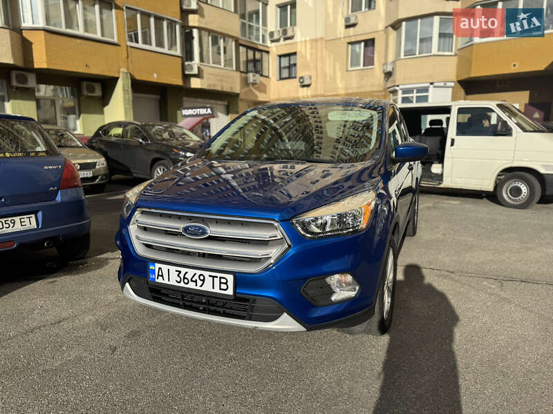Позашляховик / Кросовер Ford Escape 2019 в Києві